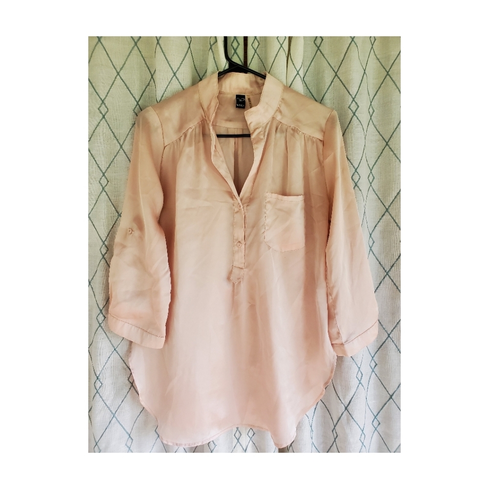 Blush Front Pocket Women's Top